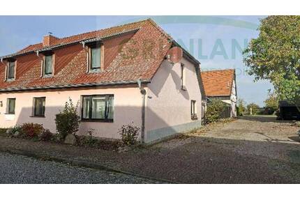 *Kleines Mehrfamilienhaus mit 4 Wohneinheiten - ein idealer Rückzugsort!* - Sietow Zierzow