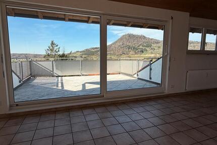 Attraktive Dachgeschosswohnung mit traumhaftem Blick - Engen