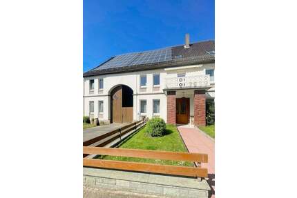 Haus zum Kaufen in Warburg, Westfalen 395.000,00 € 230 m²