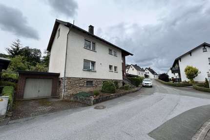Vollvermietetes Zweifamilienhaus in Beringhausen - Marsberg