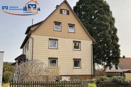 Haus zum Kaufen in Simmersfeld 249.000,00 € 222 m²