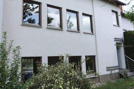 Split-Level-Haus mit Potenzial Nbg. - Eibach Haus kaufen - Nürnberg Röthenbach b Schweinau