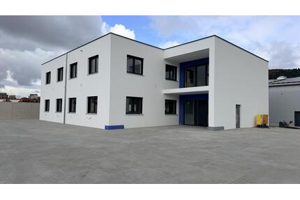 Jetzt noch mitgestalten! Teilbare Erdgeschoss BüroPraxis Ebene mit Parkflächen in Mühlhausen