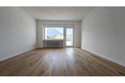 Renovierte - 4 Zimmer Wohnung mit Einbauküche, Loggia, Tiefgarage & grandiosem Bergblick - Garmisch-Partenkirchen Breitenau