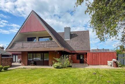 Gepflegtes Mehrfamilienhaus mit 5 Wohneinheiten in Barsbek
