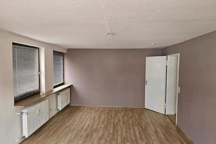 Mietwohnung 3Zimmer - 1.050,00&nbsp;EUR Kaltmiete, ca.&nbsp; 93,00&nbsp;m&sup2; in Mosbach (PLZ: 74821)