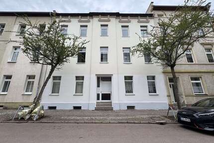 Haus zum Kaufen in Köthen 289.000,00 € 290 m²