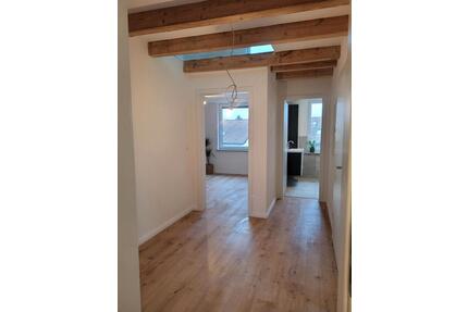 Lichtdurchflutete Wohnung auf 2 Ebenen - Rainau