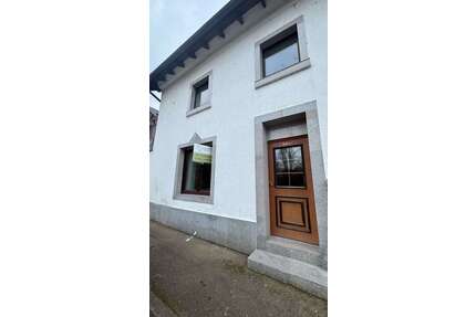 Haus zum Kaufen in Inden 230.000,00 € 254 m²