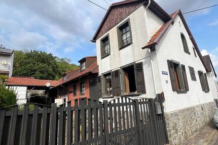 TOP-GELEGENHEIT! Einfamilienhaus mit Nebengebäude u. Scheune in Roxheim zu verkaufen.