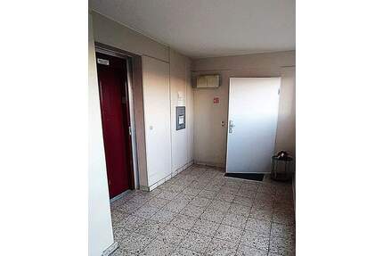 Zweizimmer vollrenoviert in Linden mit tollem Blick, barrierefrei, ruhig am Ihme-Ufer - HANNOVER Linden-Nord