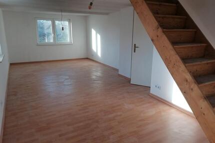 3 Raum Etagen Wohnung in Luckenau - Zeitz Theißen