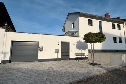 Provisionsfrei! Kernsaniertes Haus mit hochwertiger Ausstattung - Hösbach