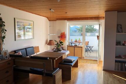 Dachgeschosswohnung - 1.000,00&nbsp;EUR Kaltmiete, ca.&nbsp; 88,00&nbsp;m&sup2; in Burghausen (PLZ: 84489)