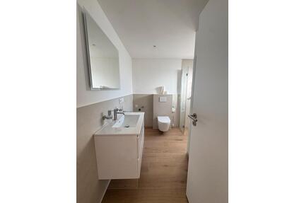 88qm helle Wohnung mit überdachtem Balkon - Büren