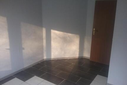 Tolle 3ZKB mit Balkon in Waldnähe und kostenlosen Stellplatz - Saarlouis