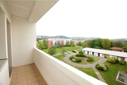 Wohnung zum Mieten in Plauen 341,63 € 67.65 m²