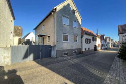 Haus zum Kaufen in Rhodt unter Rietburg 249.000,00 € 126 m²