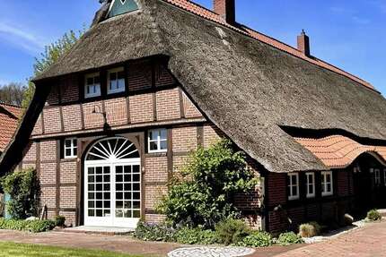 Haus zum Kaufen in Bad Zwischenahn 850.000,00 € 304.15 m²