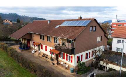 Großzügiges Wohnobjekt mit Potenzial für vielfältige Nutzungskonzepte - Gaildorf