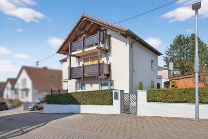 Großzügig leben, individuell vollenden: 3-Familienhaus mit teilweise Rohbauzustand in Wolfartsweier - Karlsruhe / Wolfartsweier