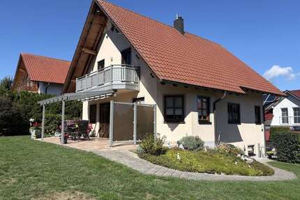 Haus zum Kaufen in Ergoldsbach 429.000,00 € 132.59 m²