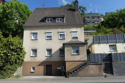 Charmantes Mehrfamilienhaus mit drei Wohneinheiten in attraktiver Lage von Werdohl zu verkaufen!