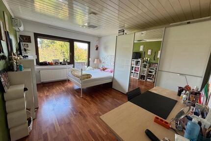 Gepflegtes Haus mit Garten und Garage in Willich