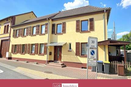 Haus zum Kaufen in Hochstätten 120.000,00 € 142.91 m²