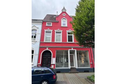 Wohn-& Geschäftshaus mit zusätzlichem Bauland in Mönchengladbach