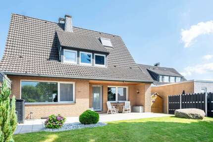 Haus zum Kaufen in Oerlinghausen 439.900,00 € 158 m²