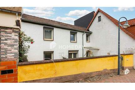 Haus im Dornröschenschlaf - diese Immobilie wartet auf liebevolle Umgestaltung und Renovierung - Querfurt