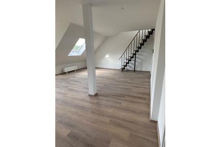Neu kernsanierte Maisonettenwohnung – 108 m² mit großem Balkon - Witten Rüdinghausen