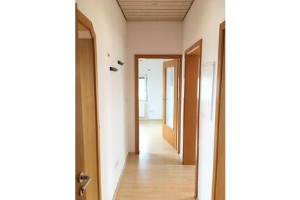 2 Zi.-DG-Wohnung, 20 km nördlich von Ulm Richtung Heidenheim