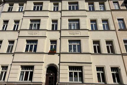 * TOP gepflegte ETW * 3 Zimmer * Tageslichtküche * Wanne * Balkon * - Leipzig Anger-Crottendorf