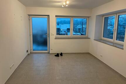Schöne Wohnung in Fürstenzell mit Balkon- Garten- Garage