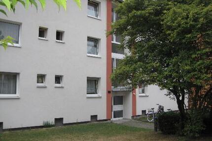 Platz für die Familie: Sanirte 4-Zimmer-Wohnung mit Balkon in Bonn-Endenich