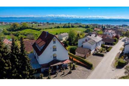 Haus zum Kaufen in Meersburg Riedetsweiler 1.649.000,00 € 389 m² - Meersburg / Riedetsweiler