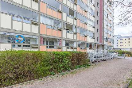 Wohnung zum Mieten in Erfurt 183,00 € 25.73 m²