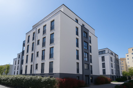 Stilvoll wohnen in begehrter Lage - Großzügige 4-Zimmer-Wohnung mit Balkon - Aufzug und TG - Frankfurt Unterliederbach