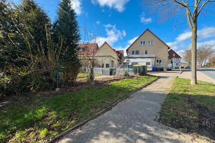 Mehrgenerationen3FAmilienhaus - 235.000,00&nbsp;EUR Kaufpreis, ca.&nbsp; 310,00&nbsp;m&sup2; in Freden (Leine) (PLZ: 31084)