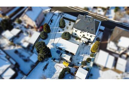 Wohn(t)raum für Generationen – Großzügiges Familienhaus - Werdau