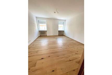 Großzügige 2-Zimmer-Wohnung mit traumhafter Dachterrasse - Pocking Indling