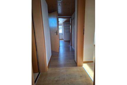 2-Zimmer-Dachgeschosswohnung an Alleinstehende ohne Haustiere - Leutkirch im Allgäu