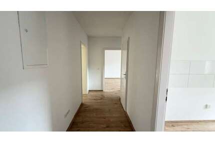Wohnung zum Mieten in Varel 599,00 € 73.55 m²