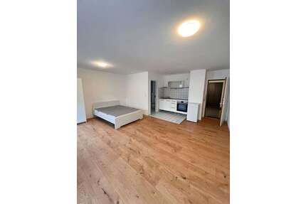 Wohnung zum Mieten in Stuttgart 829,00 € 33 m²