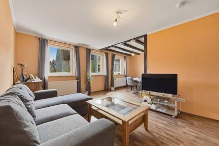 Charmante 2-Zimmer-Wohnung mit Balkon in Solinger Südstadt - Solingen Höhscheid