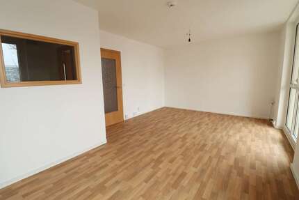Wohnung zum Mieten in Chemnitz 352,00 € 57.5 m²