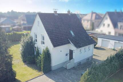 Modernisiertes Familienidyll in Ummeln - Einfamilienhaus als Raumwunder mit 2 Garagen - Bielefeld