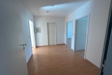 Schöne helle 74qm 3 ZKB mit Balkon in 66578 - Schiffweiler